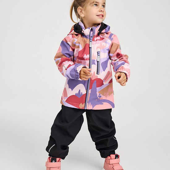 Reima Vantti Softshelljacke Kinder Rose Blush – Studioshot