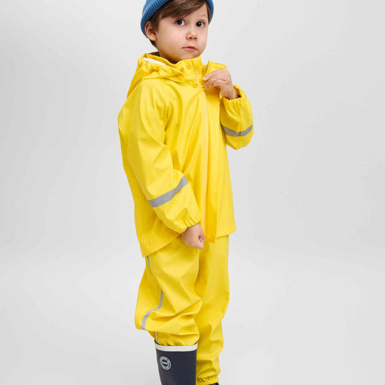 Reima Lampi Yellow – Studioshot 1