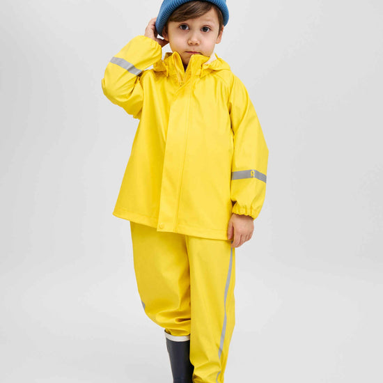 Reima Lampi Yellow – Studioshot 2