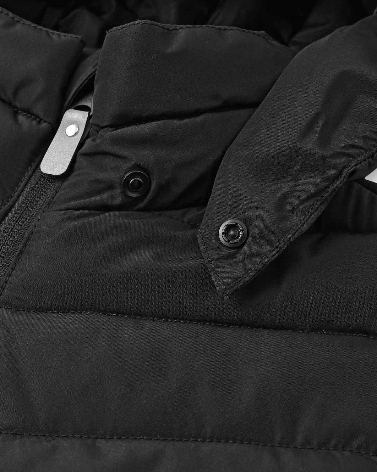 Reima Uumaja leichte Isolationsjacke Kinder Black – Kapuzendetail