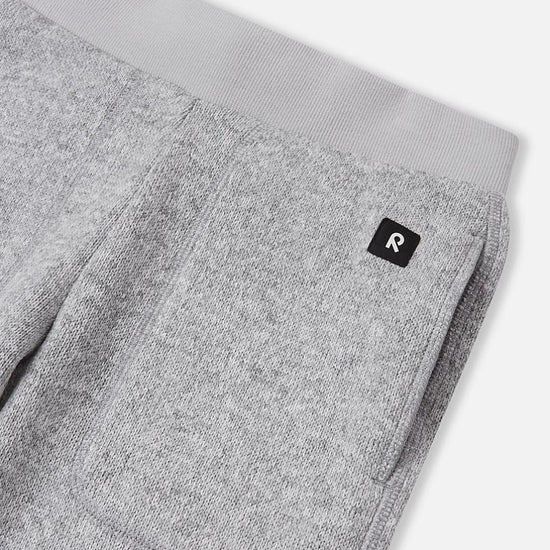 Reima Sangis Fleecehose Kinder Melange grey Detailansicht Logo