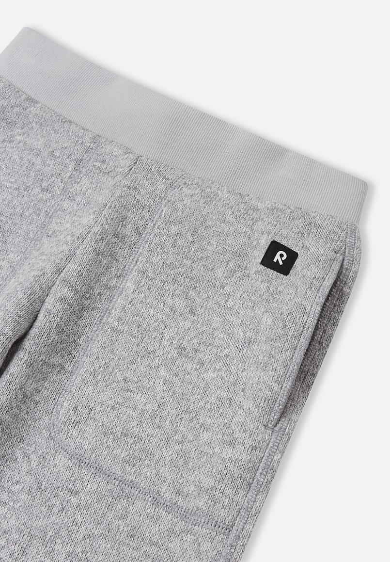 Reima Sangis Fleecehose Kinder Melange grey Detailansicht Logo