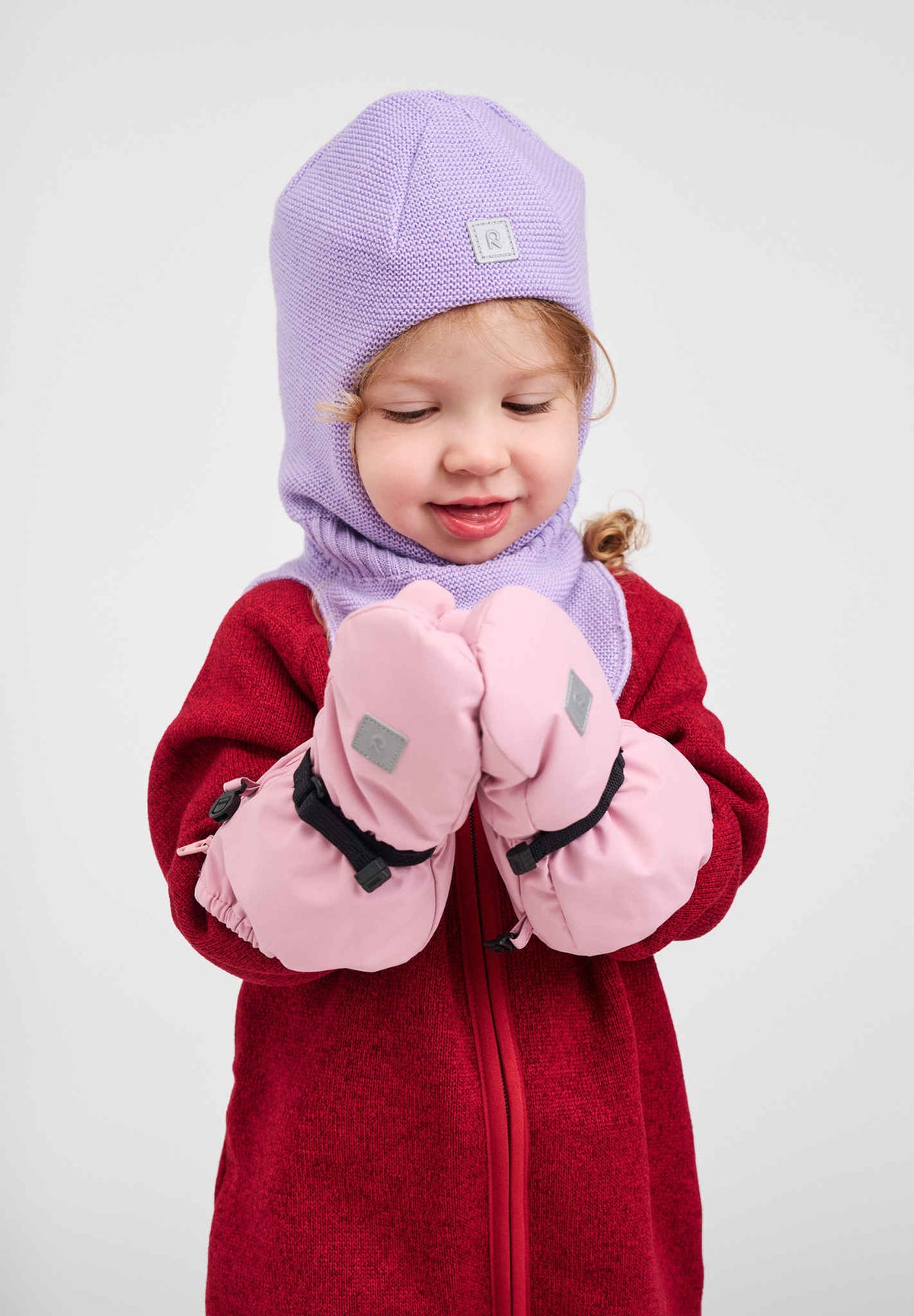 Reima Villatassu Winterfäustlinge Kleinkinder Grey Pink – Studioshot