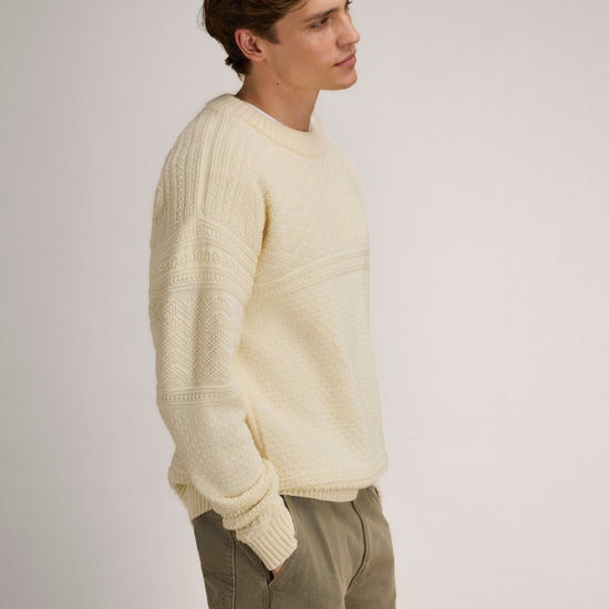 Dale Of Norway LUSA Wollpullover Herren Offwhite – Studio Seitenansicht