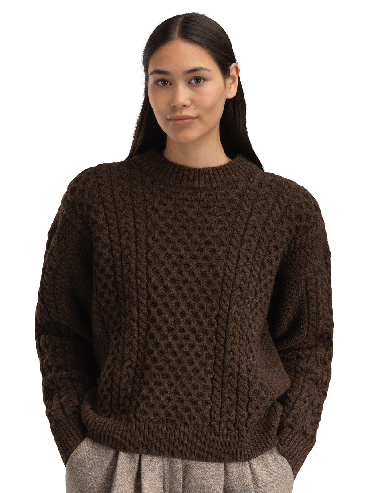 Dale Of Norway STALHEIM Damen – Coffee – Studio – 96461_M01_STALHEIM_FEM_SWEATER_00