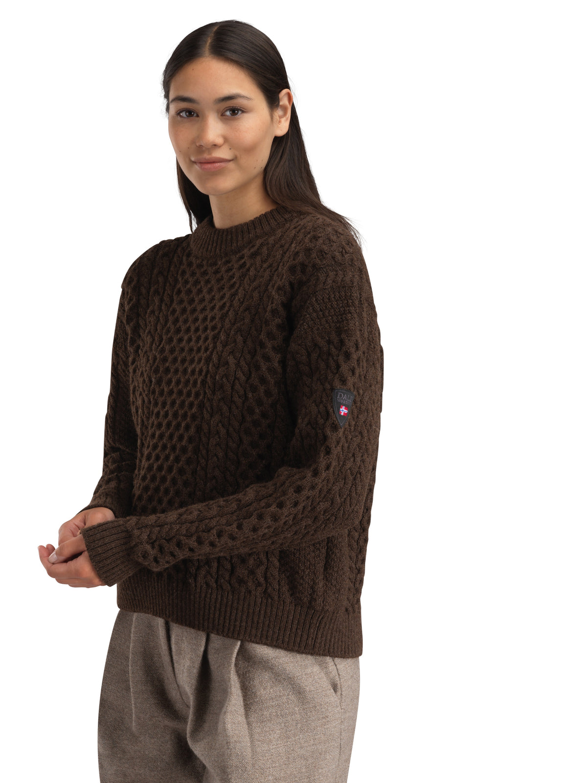Dale Of Norway STALHEIM Damen – Coffee – Studio – 96461_M01_STALHEIM_FEM_SWEATER-368