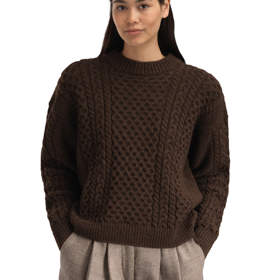 Dale Of Norway STALHEIM Damen – Coffee – Studio – 96461_M01_STALHEIM_FEM_SWEATER-363