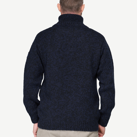Devold NANSEN Zip-Wollpullover Unisex – DARK BLUE MELANGE – Studioansicht