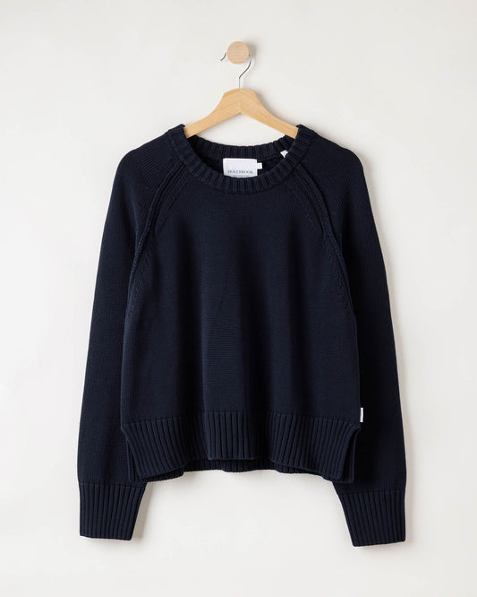 Meg Crew – Navy – Packshot