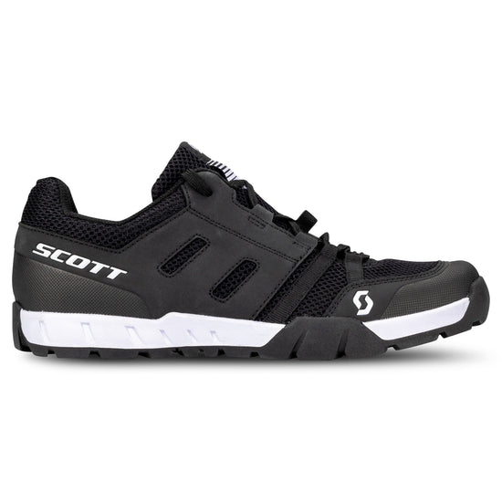 Scott M SPORT CRUS-R FLAT LACE SHOE
