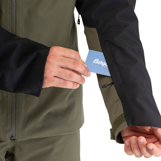 Bergans M OPPDAL INSULATED SHELL JACKET - Jacken bei PeakStyle