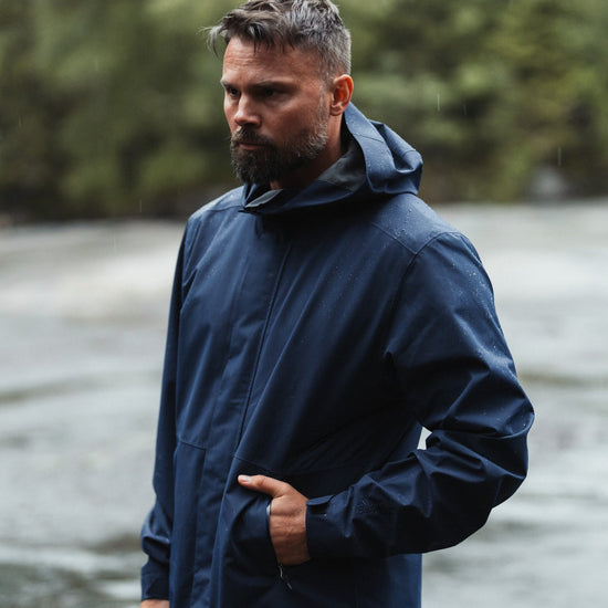 Bergans M URBAN 2L SHELL COAT - Mäntel & Parkas bei PeakStyle