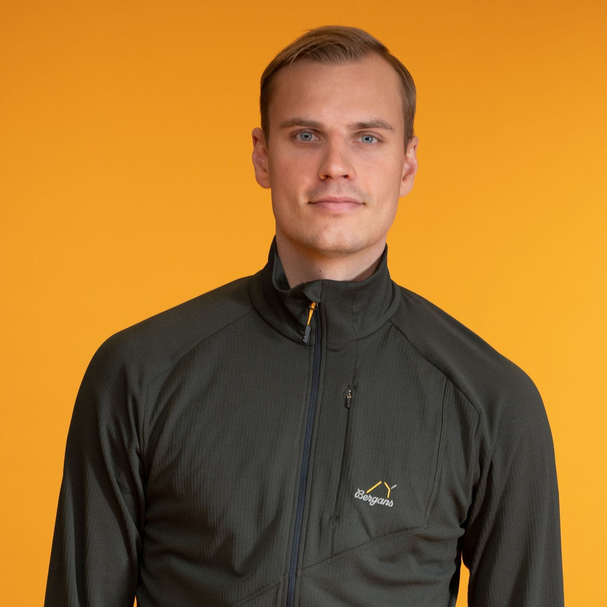 Bergans M Y LIGHTLINE ESSENCE MIDLAYER JACKET - Midlayer bei PeakStyle