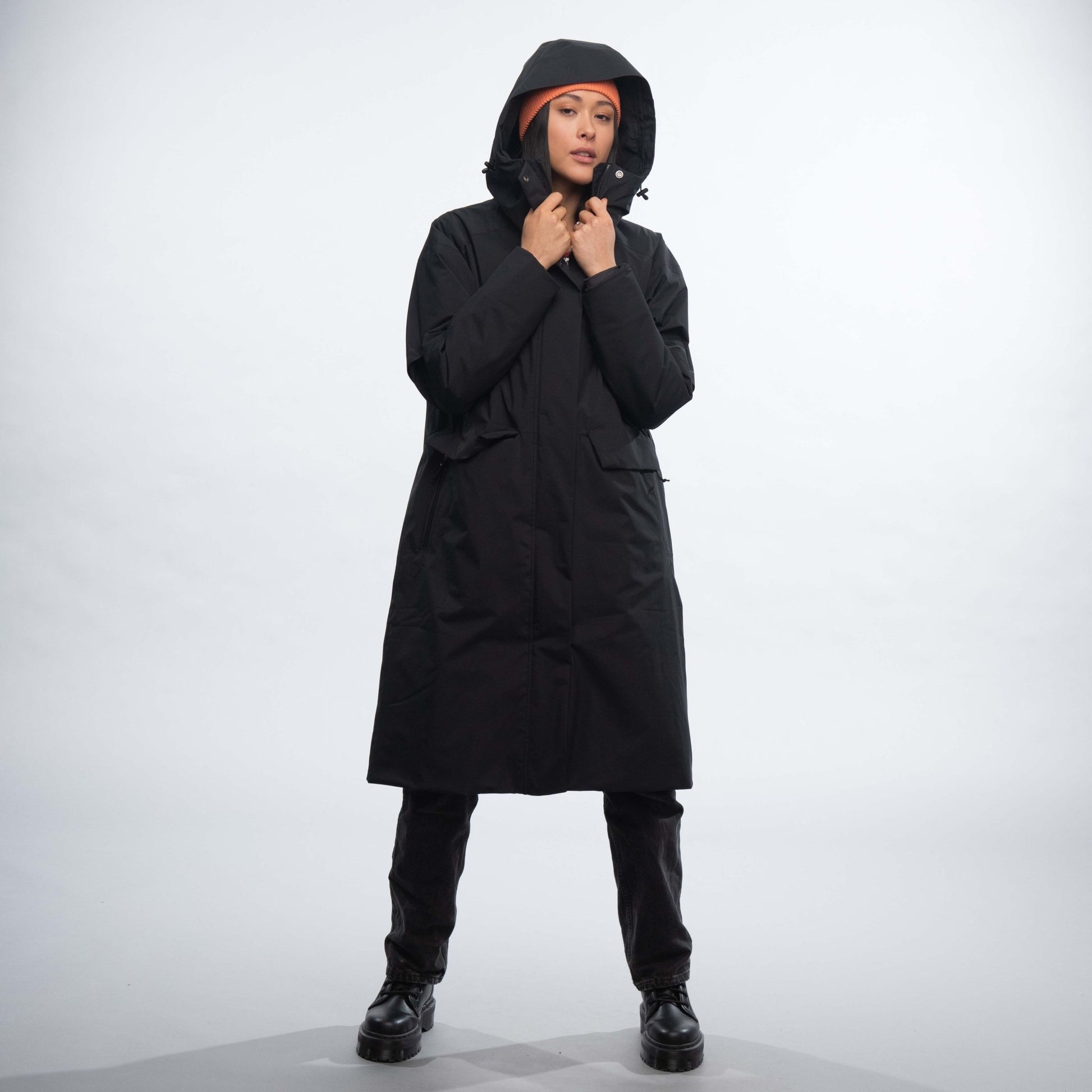 Bergans W OSLO URBAN INSULATED W PARKA - Helme bei PeakStyle