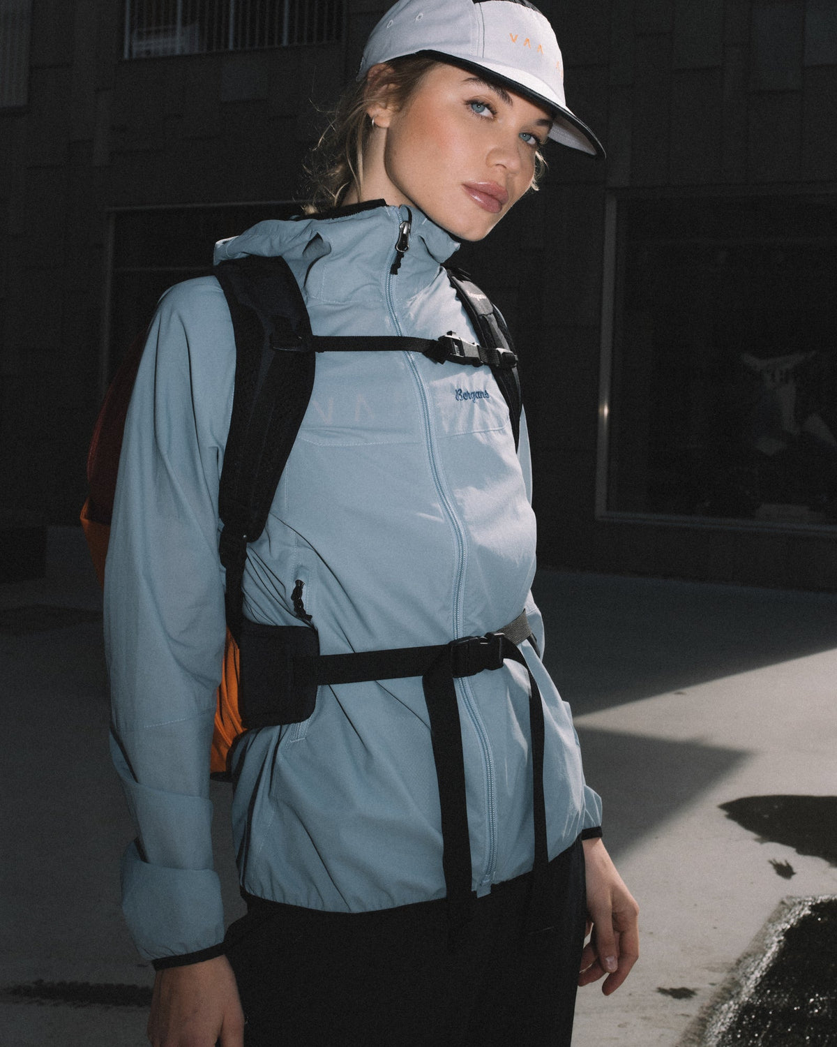 Bergans W VAAGAA WINDBREAKER JACKET - Windjacken bei PeakStyle