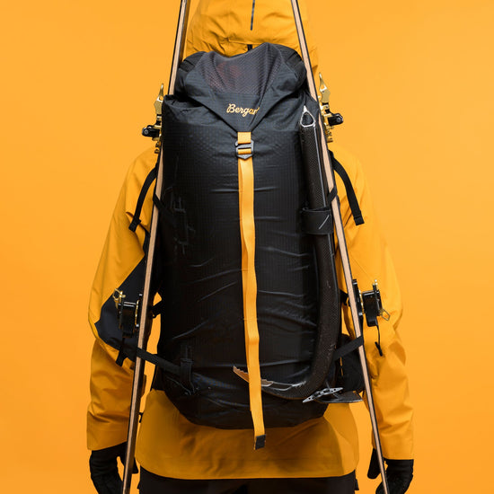 Bergans Y MOUNTAINLINE 40 DAYPACK M/L W/SAFEBACK - Lawinenausrüstung bei PeakStyle