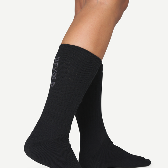 Devold ADVENTURE HEAVY Merino Wandersocken – BLACK – Studio 1