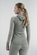 Devold W KVITEGGA MERINO 230 HOODIE - Raw White XS Unterwäsche - PeakStyle