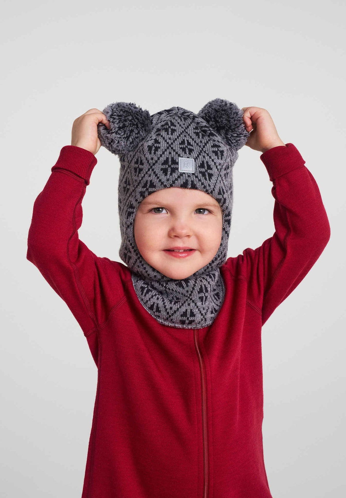 Reima Kuuraan Merino-Balaclava Kinder – Melange Grey – Lifestyleaufnahme