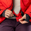 SCOTT Ultimate Warm Wintersportjacke Damen Cocoa Red Detail- und Lifestyleansicht 3